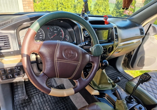 Toyota Land Cruiser cena 124000 przebieg: 220000, rok produkcji 2007 z Brzeziny małe 781